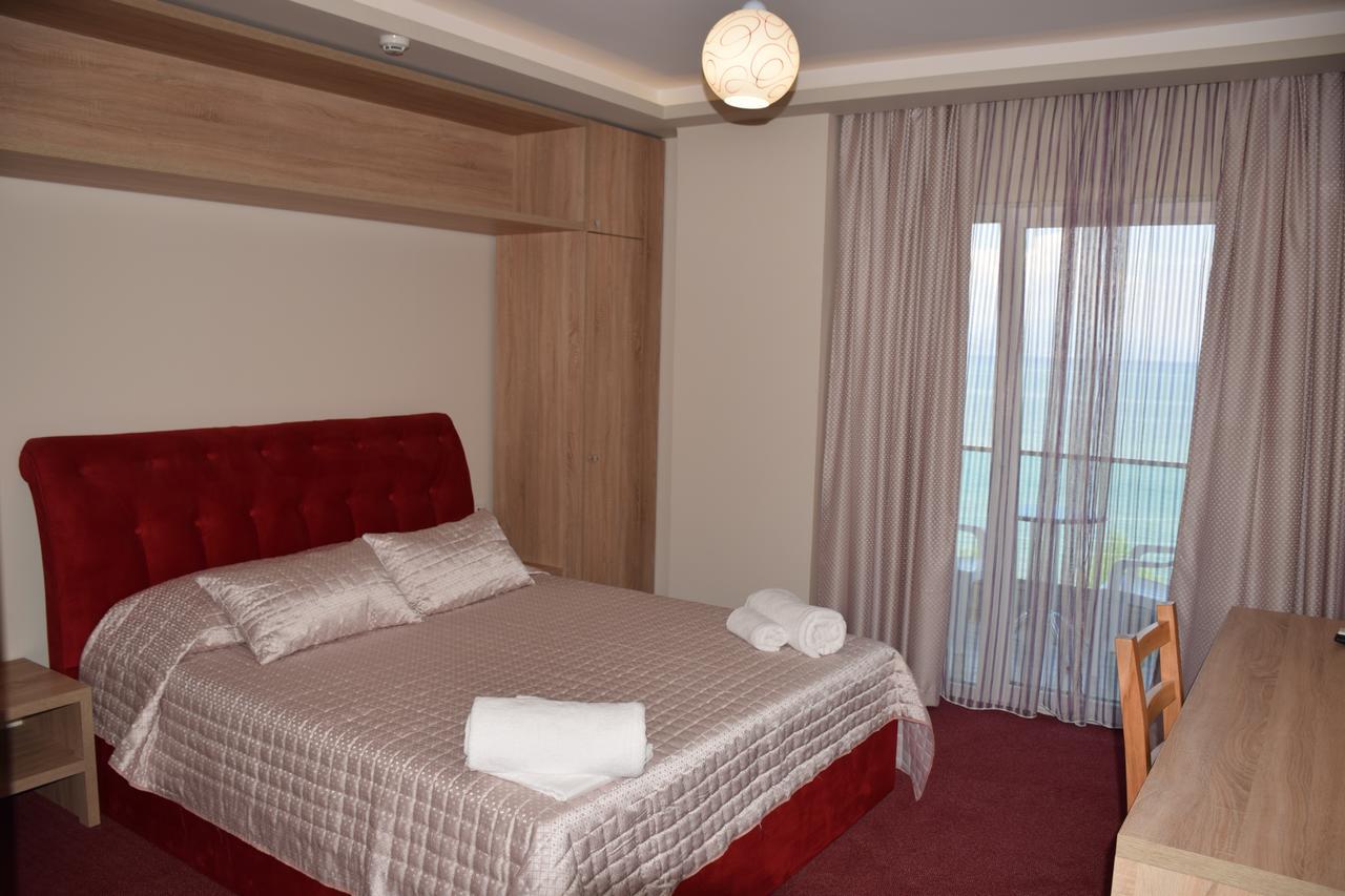 Hotel Pogradeci 2 Tushemisht 外观 照片