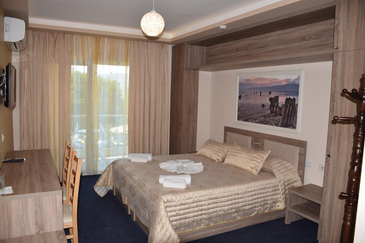 Hotel Pogradeci 2 Tushemisht 外观 照片