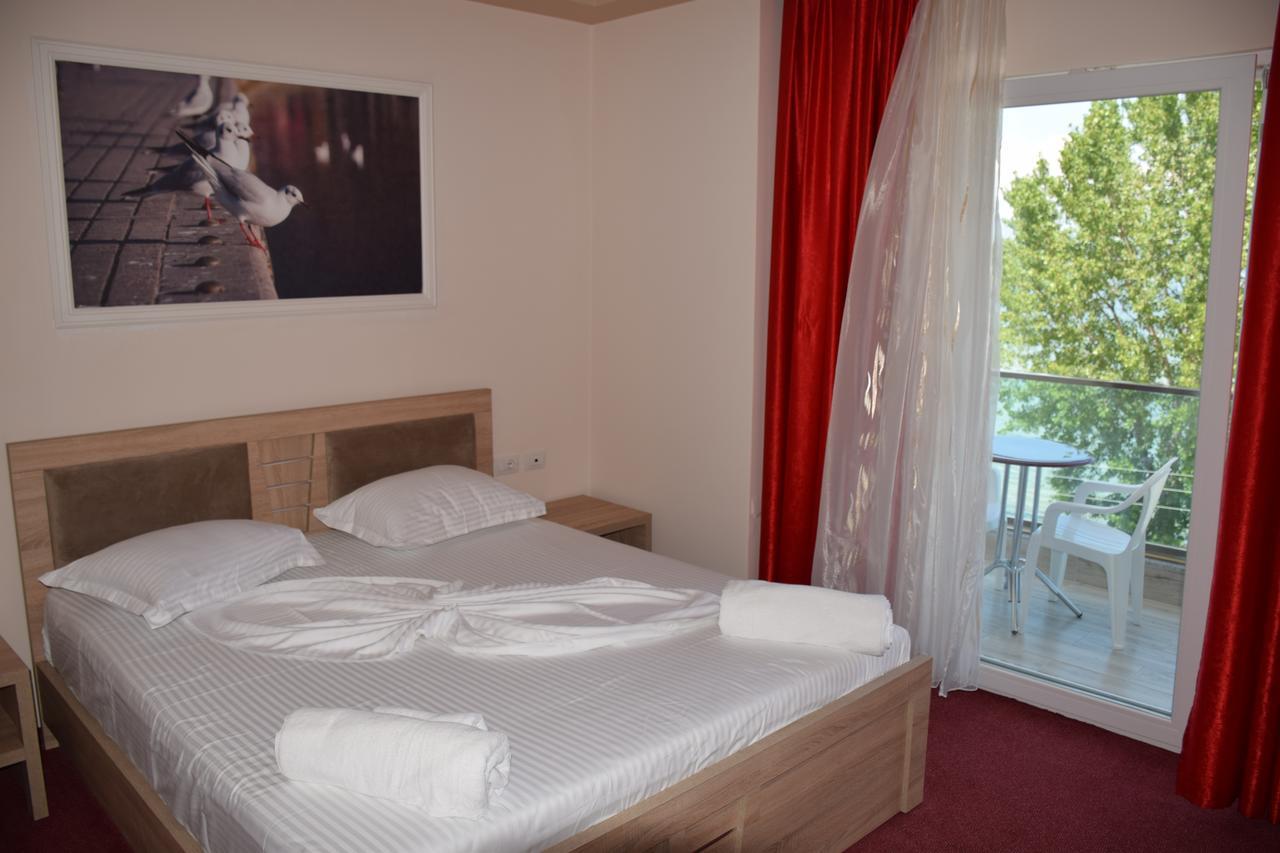 Hotel Pogradeci 2 Tushemisht 外观 照片